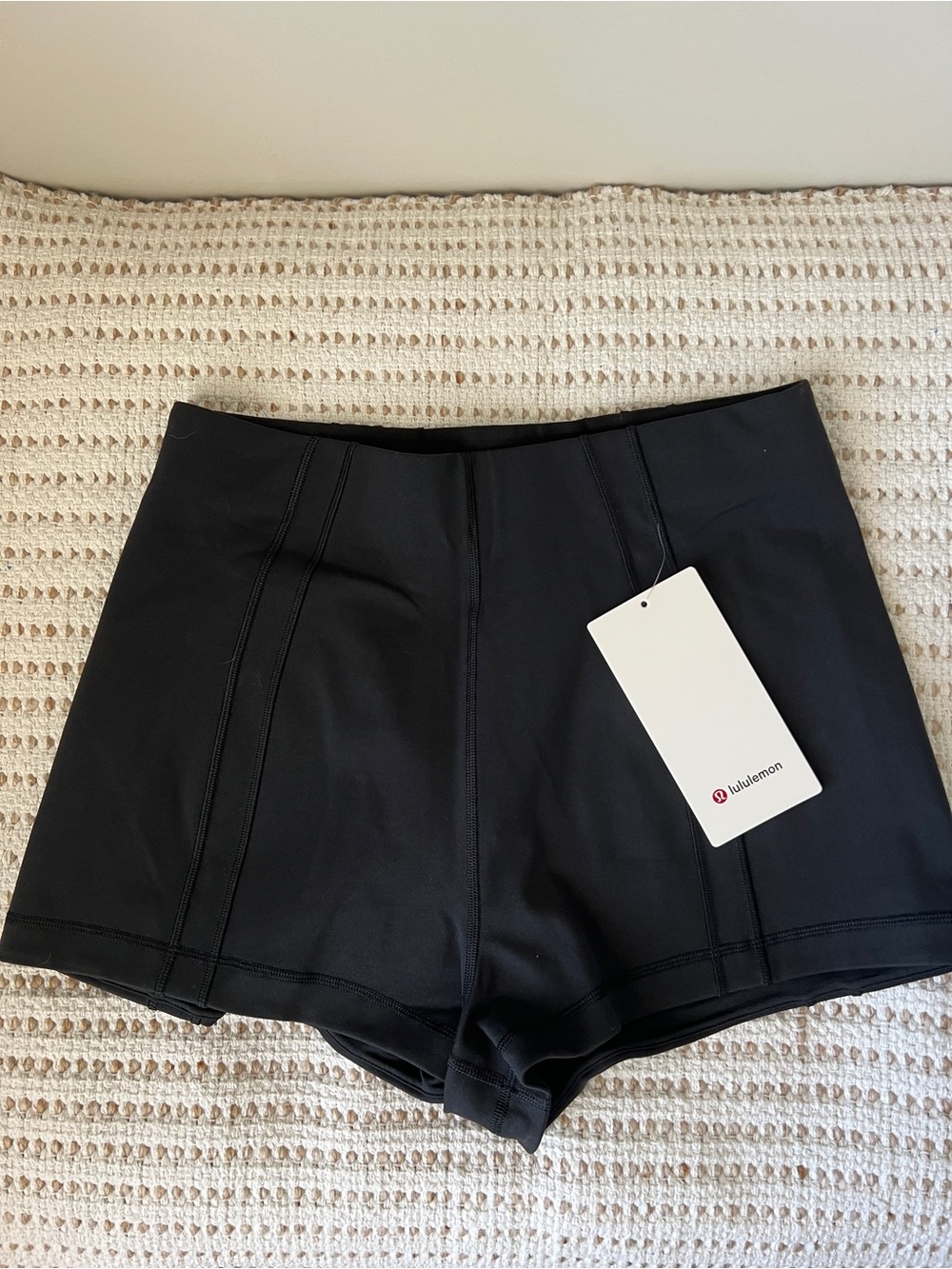 Lululemon Define Micro Short Luon Black Size Small NWT